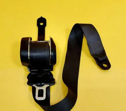 Nissan Primera Front seatbelt 8684490J70