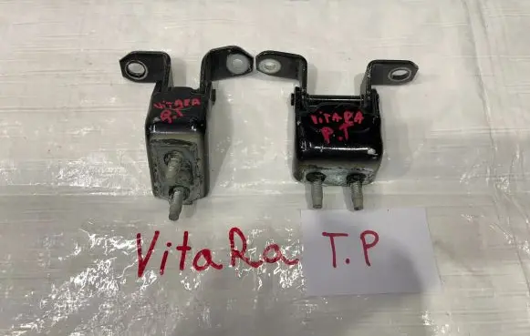 Suzuki Vitara (LY) Rear door hinge set 