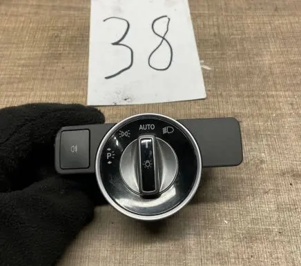 Mercedes-Benz C W204 Light switch A2129050551 10091031