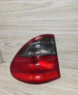 Mercedes-Benz E W210 Rear/tail lights A2108206764
