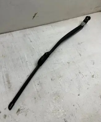 Lexus IS 220D-250-350 Front wiper blade arm