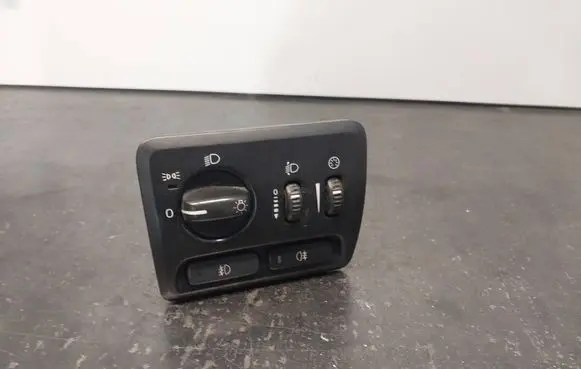 Volvo S60 Light switch 8691750