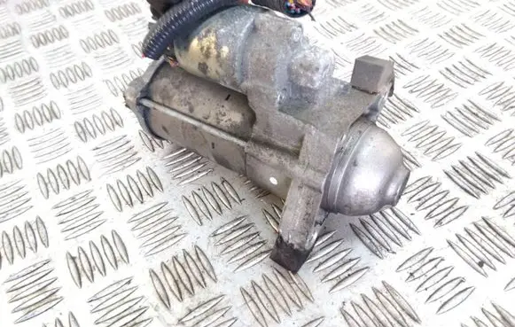 Nissan Qashqai Starter motor 233000379R 0001170625