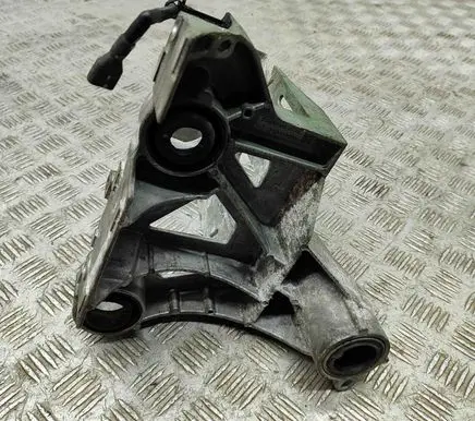 Tesla Model Y A/C compressor mount bracket 150069600B