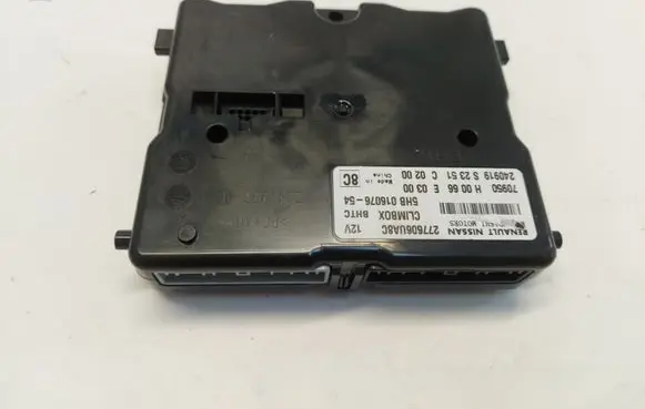 Nissan Qashqai J12 Air conditioner control unit module 277606UA8C