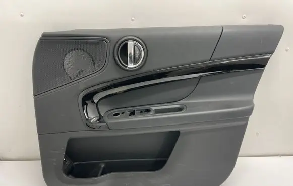 Mini Cooper Countryman F60 Front door card panel trim 16631410