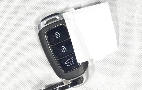 Hyundai Kona I Ignition key/card 