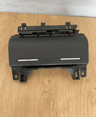 Audi A4 S4 B7 8E 8H Car ashtray 8E0857951