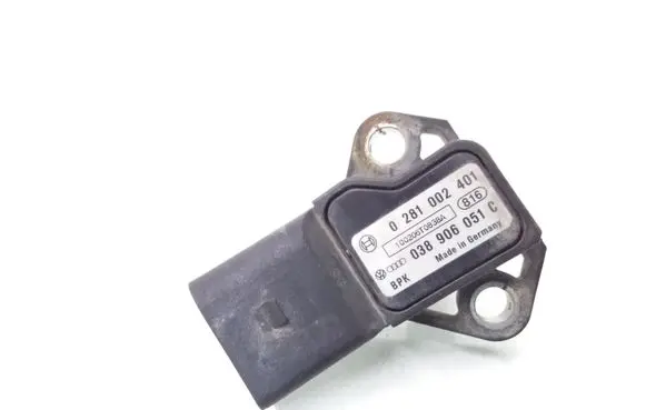 Volkswagen PASSAT B7 Air pressure sensor 038906051C 0281002401