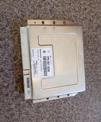 Porsche Cayenne (92A) Air suspension control unit module (rear) 7P0907553K