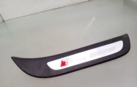 Audi Q5 SQ5 Rear sill trim cover 8R0853376C