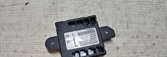 Chrysler Town & Country V Door control unit/module 05026861AE