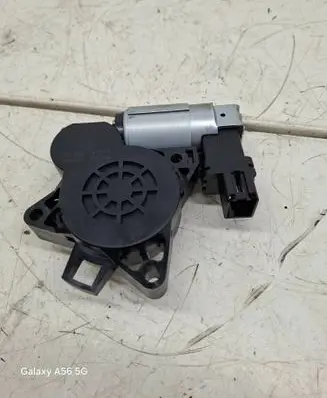 Mazda 5 Front door window regulator motor G22C5858X CM011730