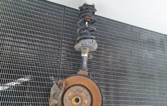 Honda CR-V Front shock absorber/damper