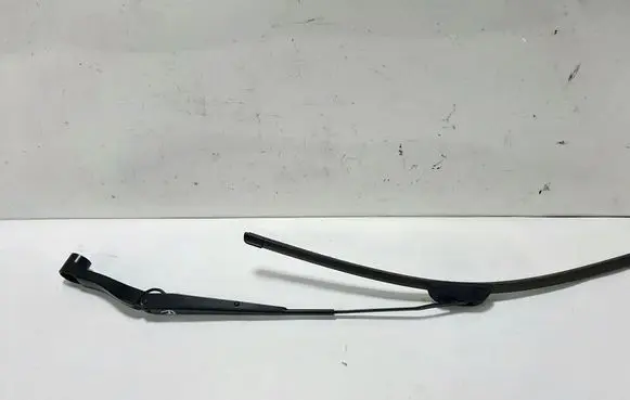 Opel Insignia B Windshield/front glass wiper blade 13471440