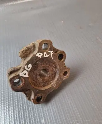 Skoda Octavia Mk3 (5E) Rear wheel hub