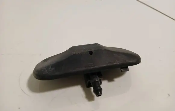 Volkswagen PASSAT B7 Windshield washer spray nozzle 5m0955985c