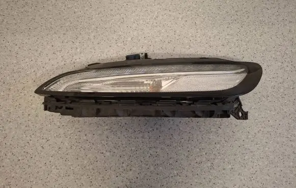 Jeep Cherokee Headlight/headlamp 68157105AQ 150624A F00HTC500926