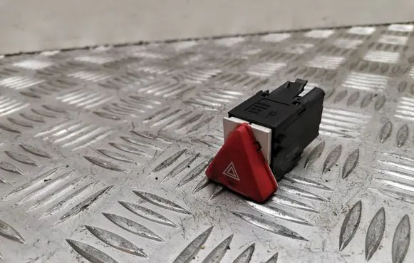 Volkswagen Golf V Hazard light switch 1K0953509A