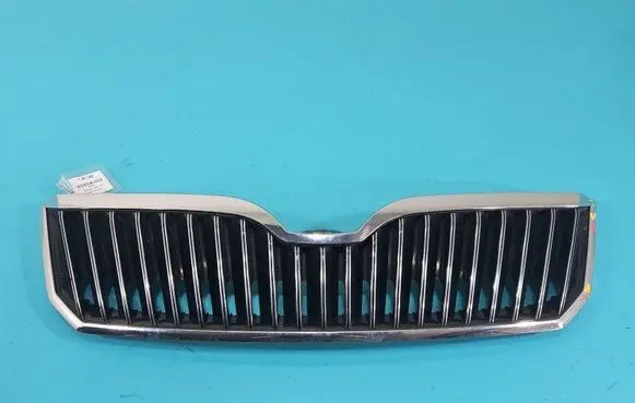 Skoda Superb B6 (3T) Front bumper upper radiator grill 3T0853668B IMPRK1451346
