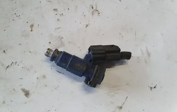 Hyundai ix20 Fuel injector 3531028000
