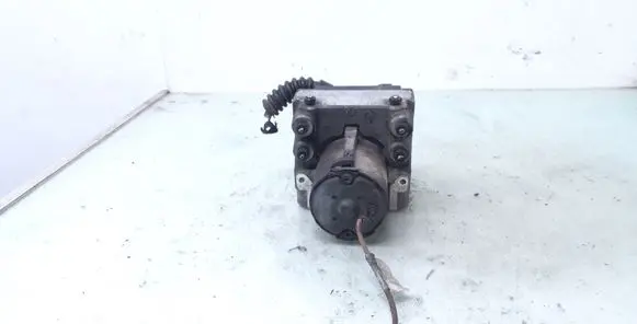 Audi A4 S4 B5 8D ABS Pump 0265214002 8D0614111 F2506