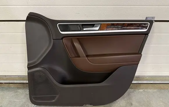 Volkswagen Touareg II Front door card panel trim 7P1867012 7P1867012BAZ0J