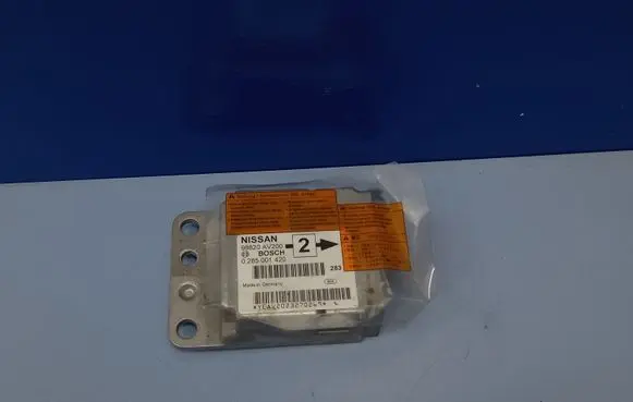 Nissan Primera Airbag control unit/module 98820AV200 0285001420