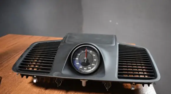 Porsche Cayenne (9Y0 9Y3) Speedometer (instrument cluster)