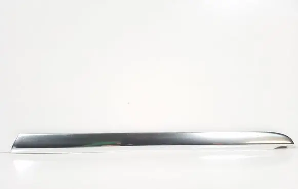 Fender trim (molding)