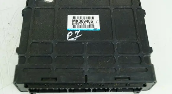 Mitsubishi Pajero Engine control unit/module MK369406