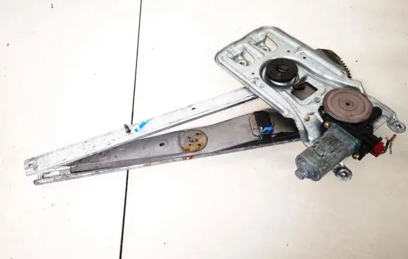 Chrysler 300M Sliding door window regulator with motor