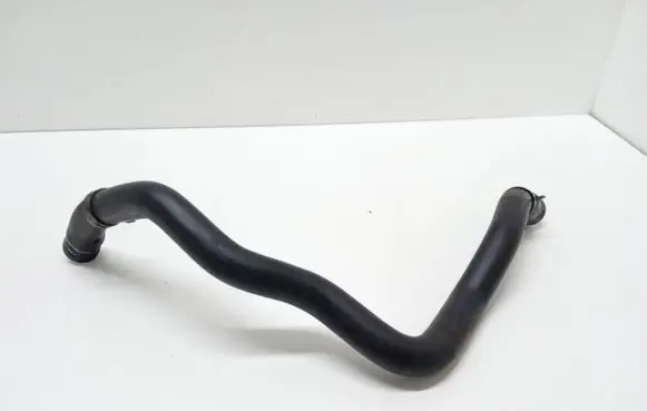 Subaru Legacy Engine coolant pipe/hose 7902