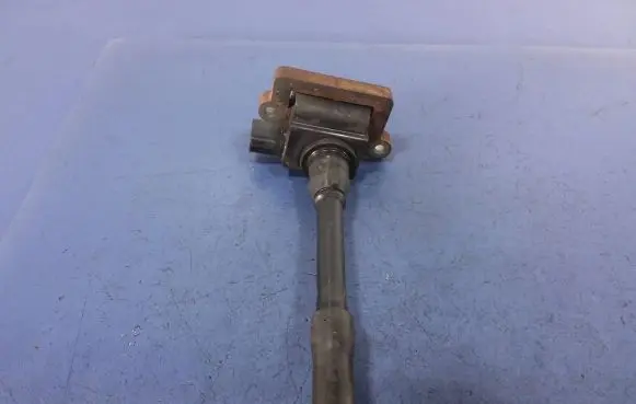 High voltage ignition coil