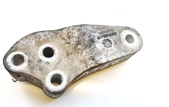 Mitsubishi Colt Engine mounting bracket mr594202 1093a070