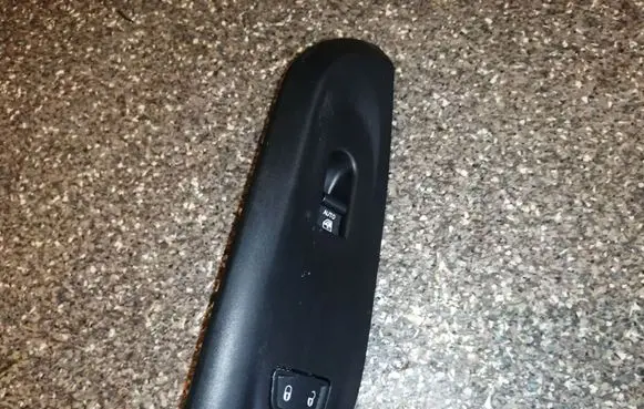 Fiat 500X Electric window control switch 07356331460