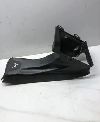Audi A6 S6 C6 4F Intercooler air channel guide 4F0145334