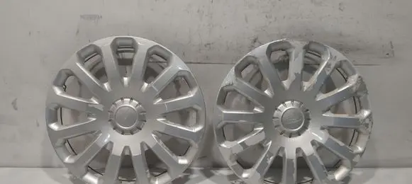 Ford Fiesta R15 wheel hub/cap/trim 8V211130JB