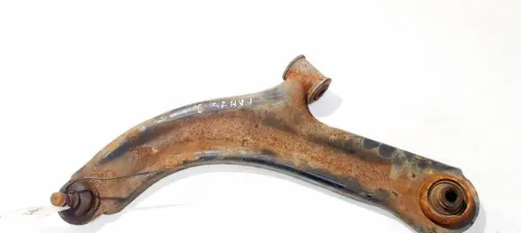 Nissan Note (E11) Front lower control arm/wishbone