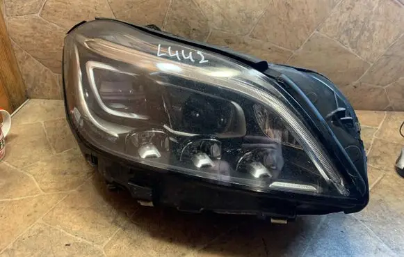 Headlight/headlamp