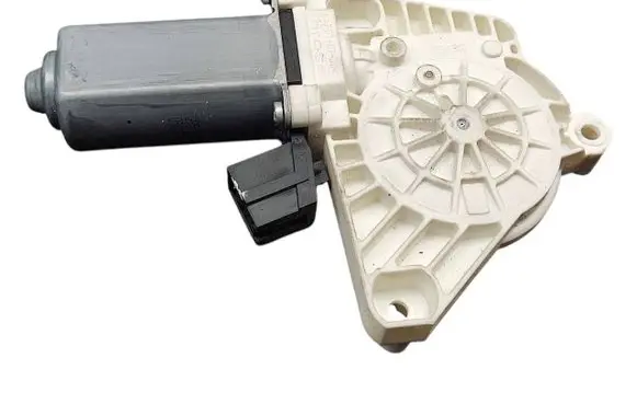 Mercedes-Benz S W221 Front door window regulator motor A2218202842 997457100
