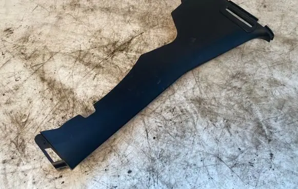 Dodge Charger (C) pillar trim 100017158 13178M