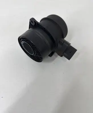 Volkswagen PASSAT B6 Mass air flow meter 0281002461 074906461B