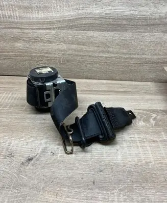 Ford C-MAX I Middle seatbelt (rear) 601597800