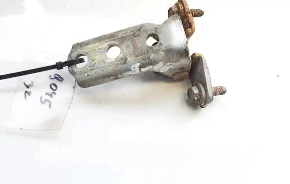Mitsubishi Grandis Front door upper hinge
