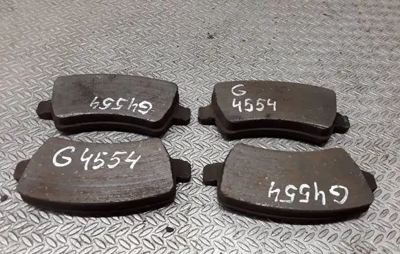 Volvo V60 Brake pads (rear)