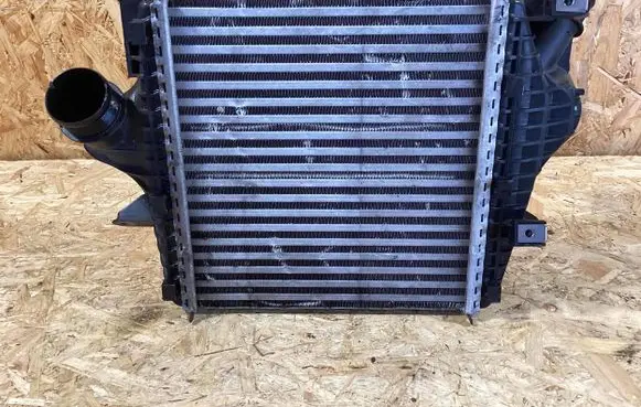 Audi Q7 4M Intercooler radiator 4m0145803bp PAB145803A