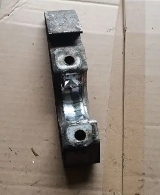 Audi Q7 4L Sway bar bush bracket, front 7L0411063B