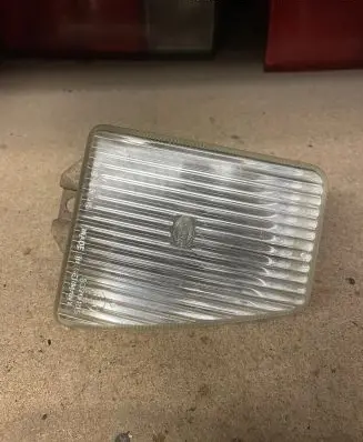 Volkswagen PASSAT B2 Headlight/headlamp 301125516