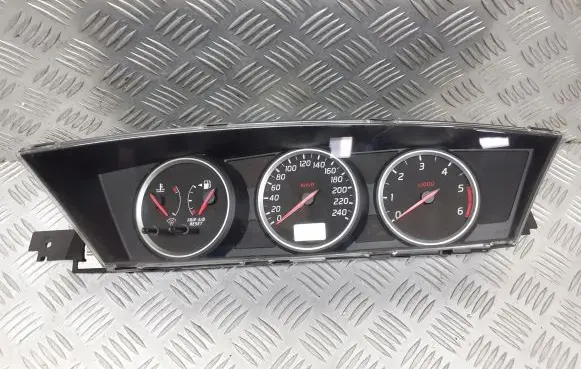 Nissan Primera Speedometer (instrument cluster) AV619